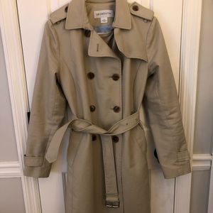 Liz Caliborne Trench Coat in Tan